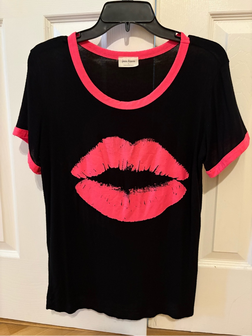 Free Kisses Black Tee with Hot Pink Lip Graphic